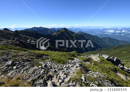 木曽駒ヶ岳登山、中央アルプス、長野県 131600334