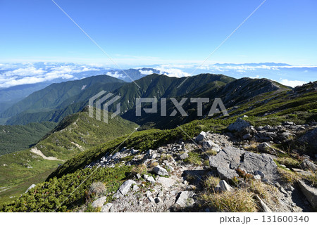 木曽駒ヶ岳登山、中央アルプス、長野県 131600340