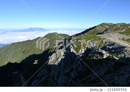 木曽駒ヶ岳登山、中央アルプス、長野県 131600356