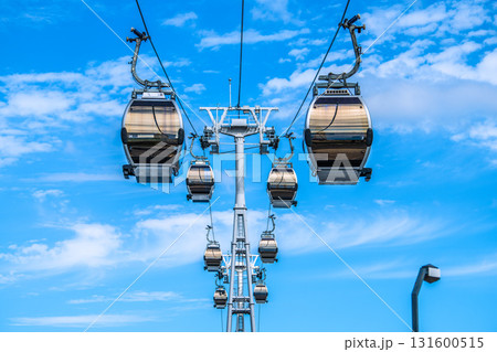 日本の横浜都市景観　桜木町駅前のヨコハマエアキャビンなどを望む＝10月5日 131600515