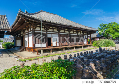 奈良県奈良市　元興寺　石仏群と極楽坊本堂 131600739