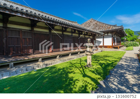 奈良県奈良市　元興寺　極楽坊本堂と禅室 131600752