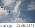 空にはためく万国旗 運動会イメージ 空にはためく万国旗 運動会イメージ 131601273