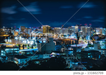 沖縄県那覇市の夜景 131602709