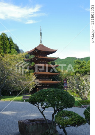 国宝　瑠璃光寺五重塔 131603355