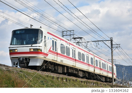 名鉄各務原線を走る1800系 1851編成 名鉄各務原線を走る1800系 1851編成 131604162