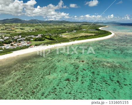 沖縄石垣島・白保海岸をドローンで撮影した海 沖縄石垣島・白保海岸をドローンで撮影した海 131605155
