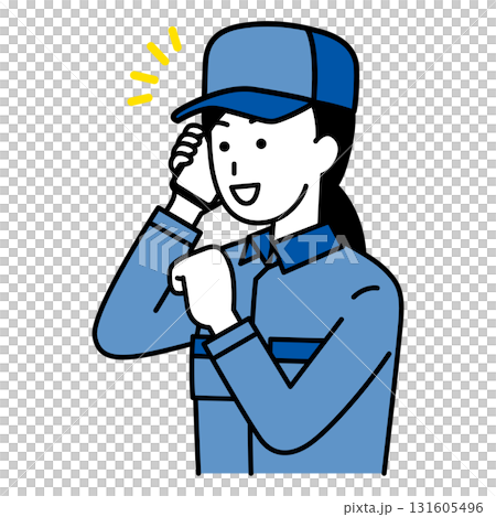 スマートフォンでの通話で喜ぶつなぎ作業服の女性 131605496