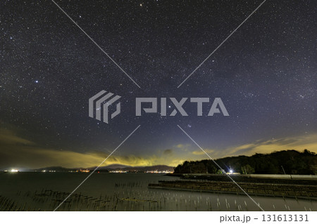 瀬戸内の冬の星景色沈むオリオン座とおうし座 瀬戸内の冬の星景色沈むオリオン座とおうし座 131613131