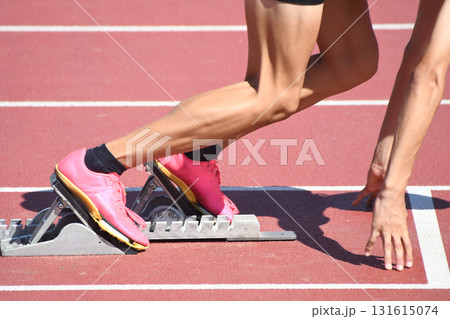スタート前の陸上競技 スタート前の陸上競技 131615074