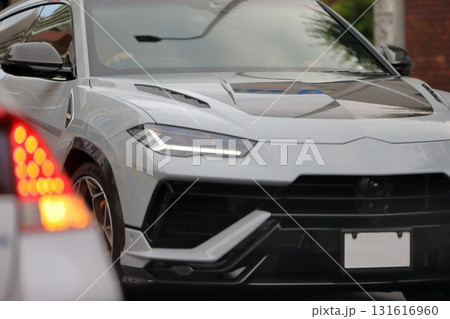 イタリア製のスポーツカー　イメージ 131616960