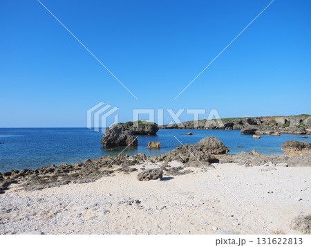 中之島海岸の青い海と岩 Blue Sea & Rocks at Nakanoshima Beach 中之島海岸の青い海と岩 Blue Sea & Rocks at Nakanoshima Beach 131622813