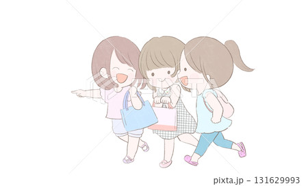 お出かけする女の子たち 131629993