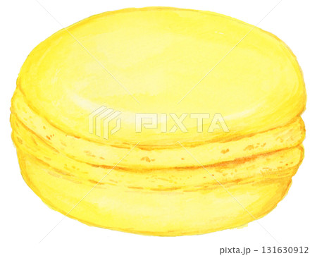 手描き水彩のかわいい黄色のマカロンのイラスト 131630912