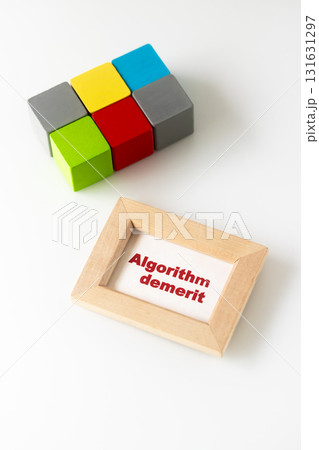 SNS・algorithm demerit アルゴリズムデメリット SNS・algorithm demerit アルゴリズムデメリット 131631297