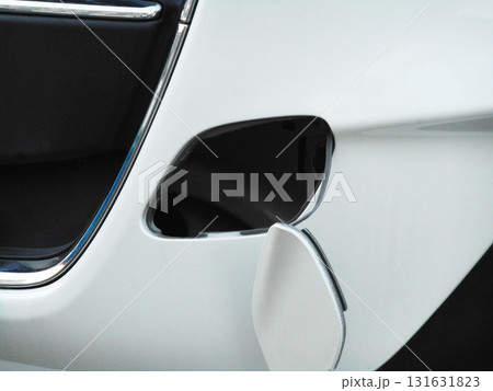 自動車の牽引フックのカバー 自動車の牽引フックのカバー 131631823