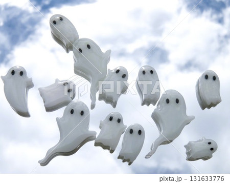 空とおばけ 131633776