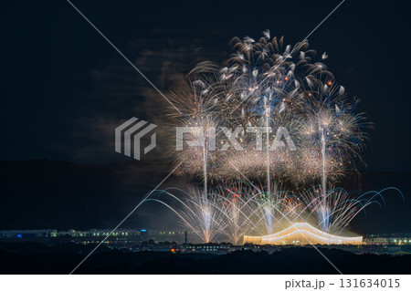 袋井市のふくろい遠州の花火の風景(静岡県) 131634015