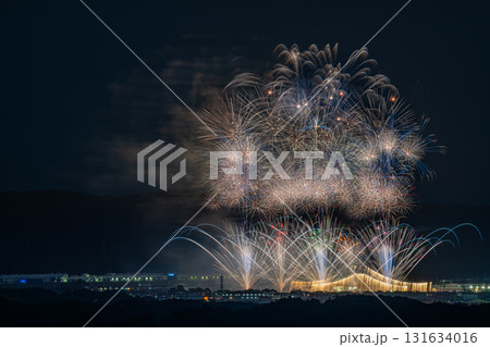 袋井市のふくろい遠州の花火の風景(静岡県) 袋井市のふくろい遠州の花火の風景(静岡県) 131634016