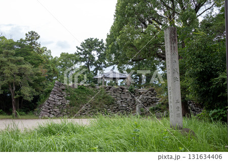 神戸城　本丸跡と天守台石垣 131634406