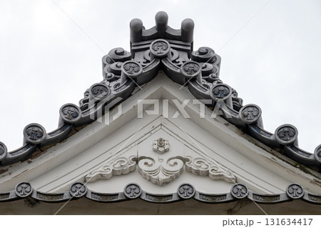 神戸城　移築櫓に残る立葵紋 131634417