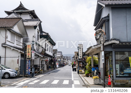 《大分県》豆田町商店街・伝統的な古い町並み 131640206