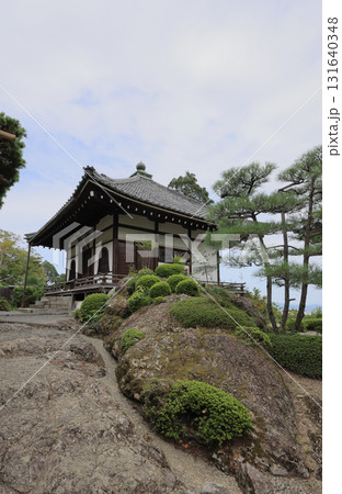 西国三十三所観音霊場、第20番札所「善峯寺」の護摩堂 西国三十三所観音霊場、第20番札所「善峯寺」の護摩堂 131640348