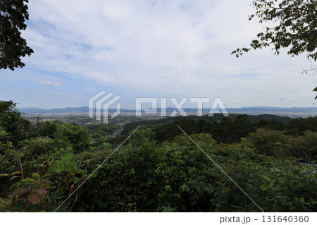 西国三十三所観音霊場、第20番札所「善峯寺」から眺める京都盆地 131640360