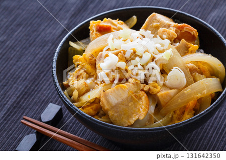 親子丼 131642350
