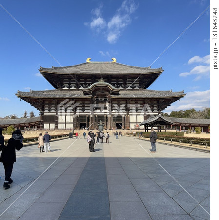 寺院と青い空 寺院と青い空 131643248