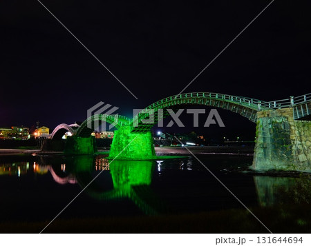 夜の錦帯橋の風景より 131644694