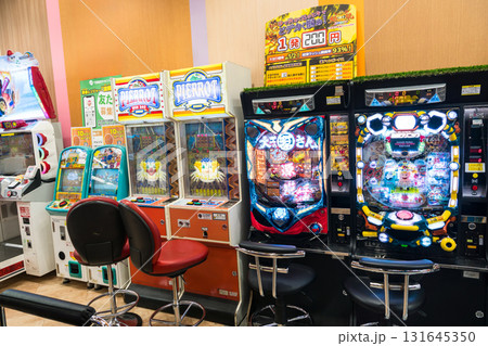 イトーヨーカドー国領店　3階のゲームセンター　スロットゲーム　夏　東京都調布市国領町 131645350