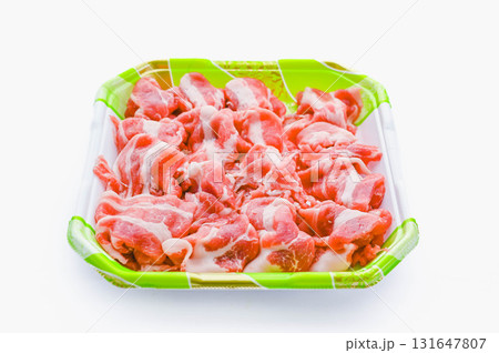 薄切り豚肩ロース肉 131647807