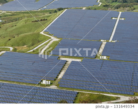 北海道釧路エリアのメガソーラー施設(空撮・ドローン撮影) 北海道釧路エリアのメガソーラー施設(空撮・ドローン撮影) 131649334