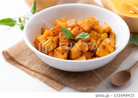 Roasted butternut squash pumpkin in a bowl, Autumn homemade food Roasted butternut squash pumpkin in a bowl, Autumn homemade food 131649415
