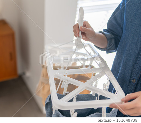 家事をする女性 131649739