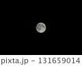夜空に浮かぶ満月 131659014