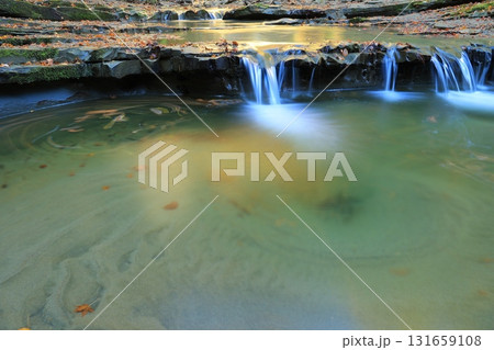 秋の養老渓谷の風景 秋の養老渓谷の風景 131659108