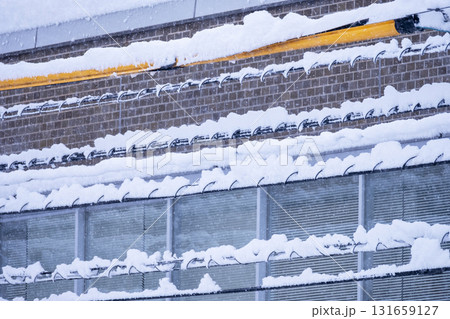 電線についた雪 電線についた雪 131659127