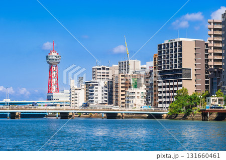 福岡　那珂川の船上から見る博多ポートタワー 131660461