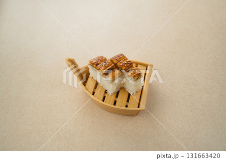 煮穴子の押し寿司 131663420