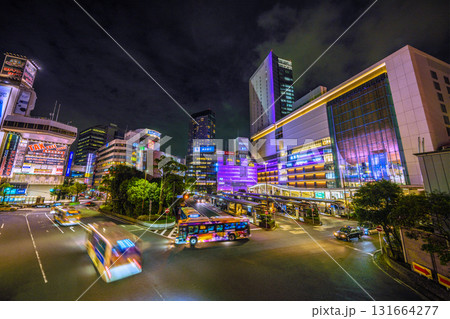 日本の横浜都市景観10月6日。横浜駅やJR横浜タワー、ザ・ヨコハマフロントタワーなどを望む 131664277
