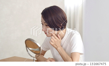 美容 肌年齢 健康イメージ  131667475