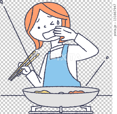 料理中に油がはねて困る女性 料理中に油がはねて困る女性 131667947