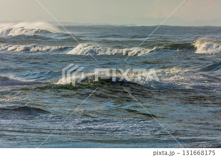 日本海の荒波 日本海の荒波 131668175