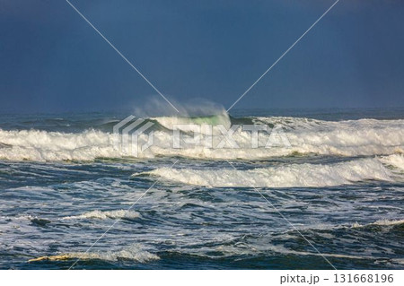 日本海の荒波 日本海の荒波 131668196