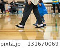 【保育園の運動会　障害物競走】 131670069