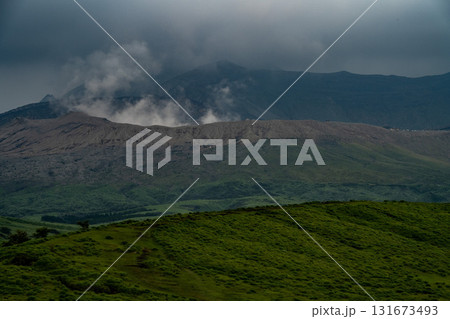 阿蘇・草千里の牧歌的な風景 阿蘇・草千里の牧歌的な風景 131673493