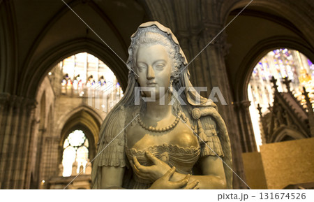 statue of queen Marie-antoinette in basilica of saint-denis, France statue of queen Marie-antoinette in basilica of saint-denis, France 131674526