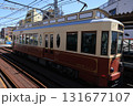 鬼子母神前駅に停車した東京さくらトラムの電車 131677107